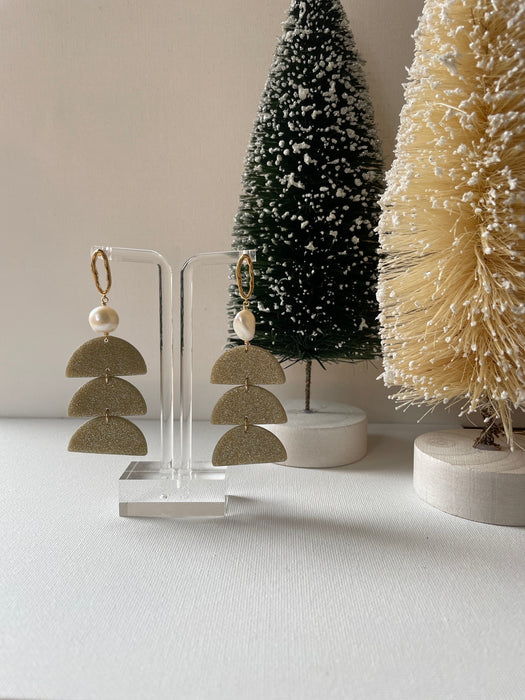 The Willow Pearl Drop - Holiday Edition